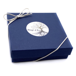 blue bracelet gift box with white bow stretch loop