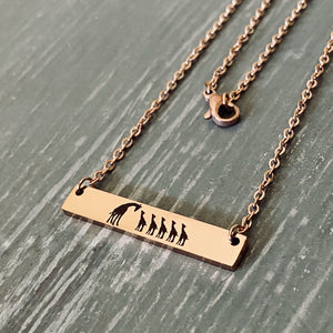 stainless steel rose gold bar necklace with cable chain with lobster claps engraved with mom giraffe with 5 babies 